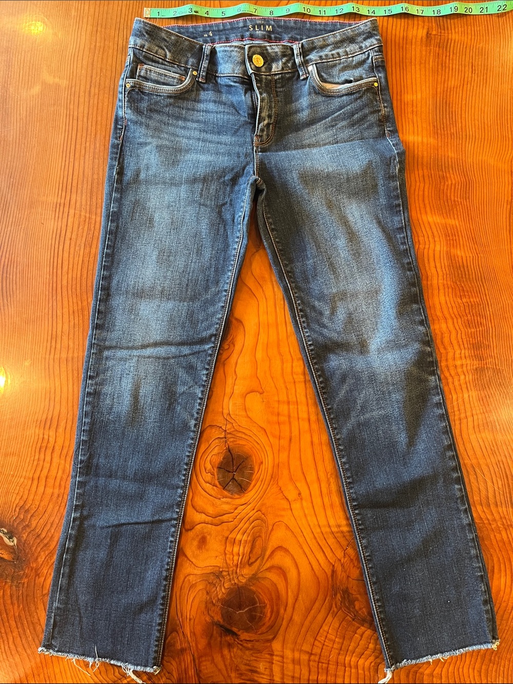 White House Black Market Slim Skinny Jeans in Dark Blue Wash
